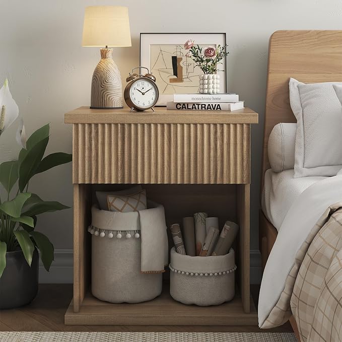 Fluted Nightstand, 22.8" Wide Nightstands with Drawer Storage Large Wood BedsideTable Night Stand for Bedroom, Natural Oak