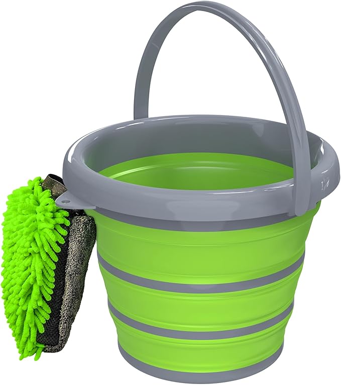 Collapsible Car Wash Bucket with Microfiber Mitt, 10L (2.6 Gallon) Portable Water Buckets with Handle for Car Wash Household Cleaning, Multiuse Collapsible Water Buckett and Car wash mitt - Green-NeatNest