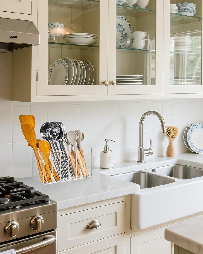 HAYVAN Clear Acrylic Utensil Holder for Kitchen Counter - Space-saving Organizer with 3 Adjustable Dividers - Easy to Use & Clean, Utensil Caddy for Kitchen Storage & Decor