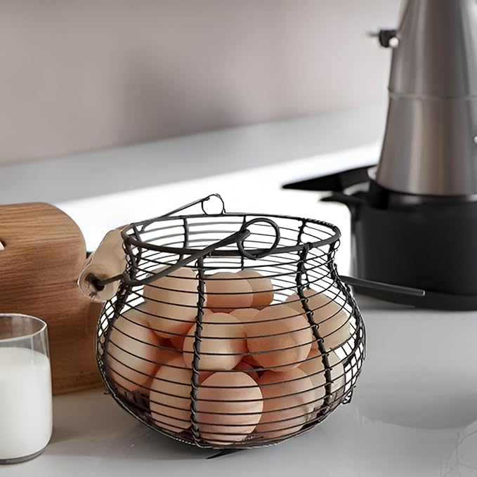 LINCOUNTRY. Farmhouse Wire Egg Baskets for Gathering Fresh Egg With Handle, Round Metal Chicken Basket Collecting Fresh Egg Holder, Vintage Style for Countertop Kitchen