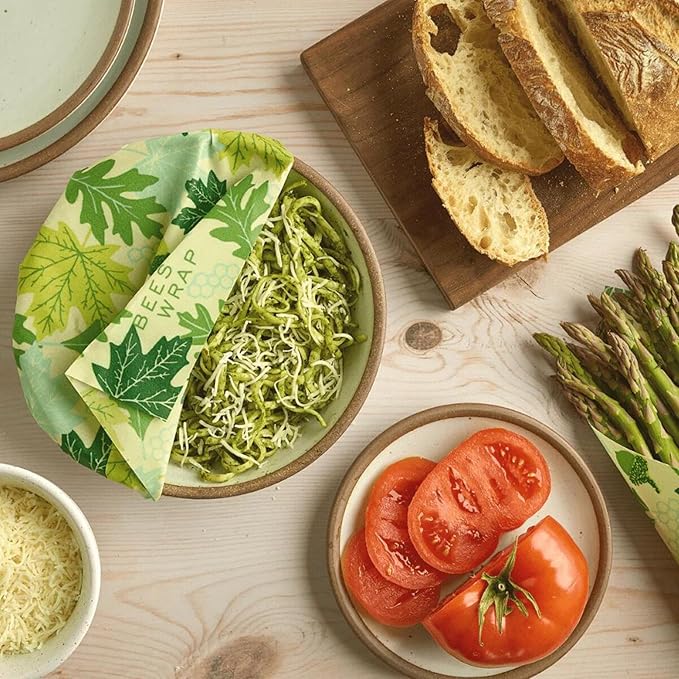 Bee's Wrap Beeswax Wraps for Food - Assorted 7 Pack (2S, 2M, 2L, & 1 Bread) Made in USA Reusable & Organic Food Wraps & Bowl Covers - Eco-Friendly Alternative to Aluminum Foil & Plastic Wrap-NeatNest