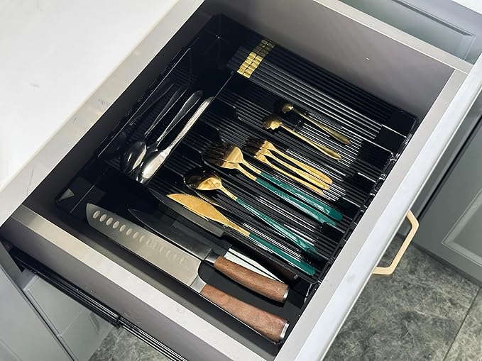IEEK Silverware Organizer for Kitchen Drawers,Expandable Utensil Tray, Adjustable Cutlery and Flatware Holder,Plastic Drawer Dividers For Spoon Forks Knives Chopsticks Storage,Black-M-NeatNest
